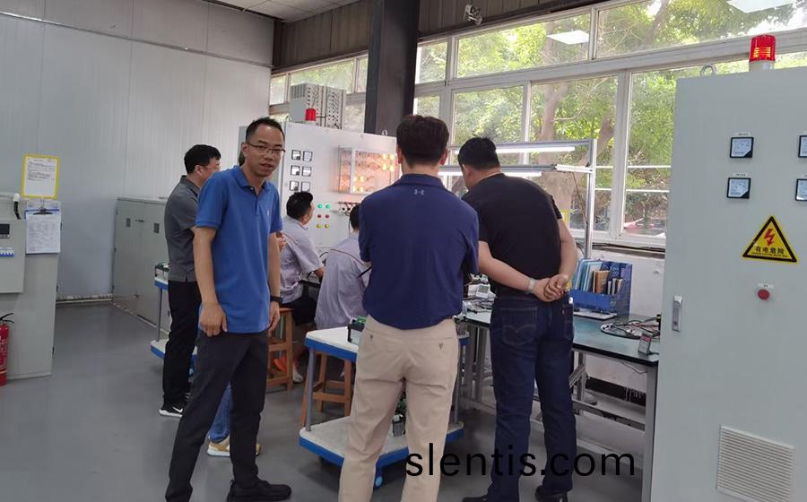 日韓客戶(hu)訪廠