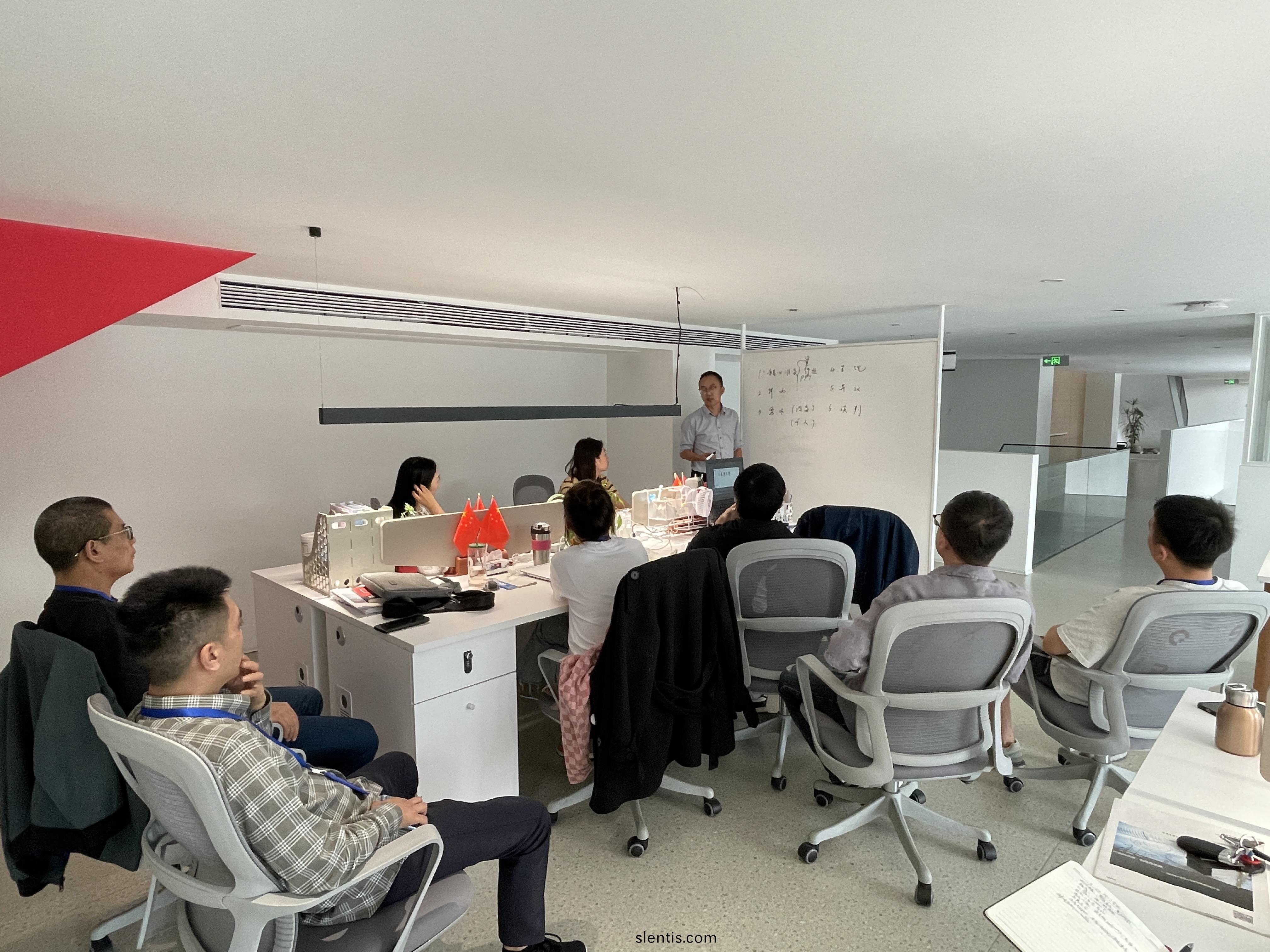 爲您(nin)，我(wo)們(men)時刻準備着